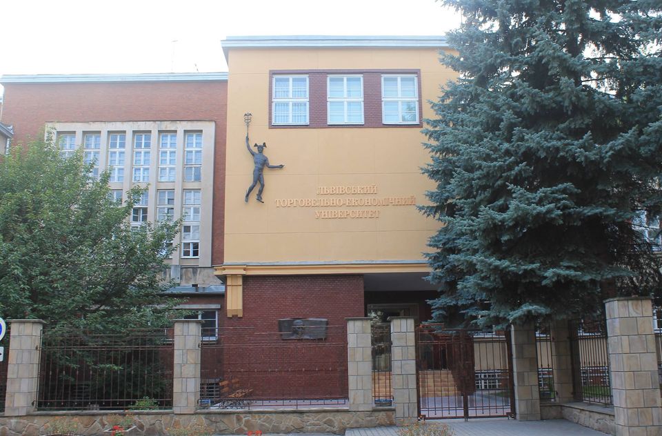 Лучшие университеты Львова: где учиться сегодня престижнее всего